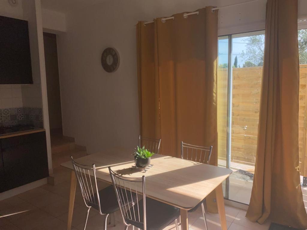 Appartement Velleron-4 Personnes 外观 照片